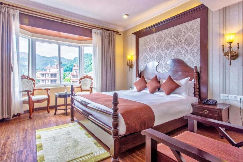 Da Yatra Courtyard Hotel & Resort ポカラ エクステリア 写真
