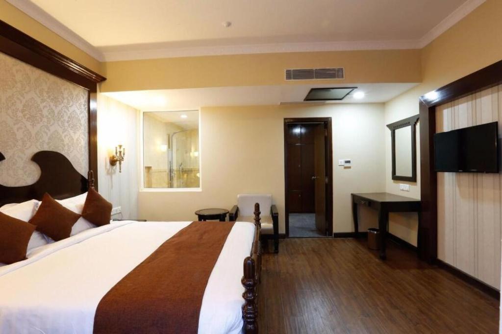 Da Yatra Courtyard Hotel & Resort ポカラ エクステリア 写真