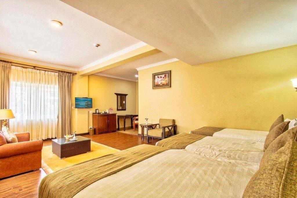 Da Yatra Courtyard Hotel & Resort ポカラ エクステリア 写真